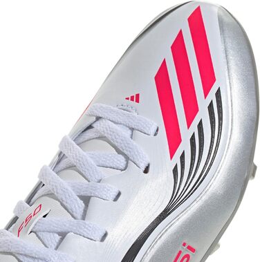 Дитячі футбольні бутси adidas F50 Messi League для гри на твердих та універсальних покриттях, розмір 37 1/3 EU, кольори: білий, червоний, срібло