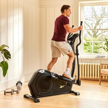 Еліптичний тренажер Reebok FR30 з Kinomap, маховик 9 кг, LED-дисплей, 32 рівні опору, 18 програм