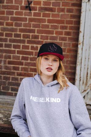 Кепка-снапбек Nebelkind Steini Der Keller унісекс, регульована базакап у стилі streetwear, чорно-рожева, OneSize