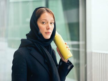 SIGG пляшка для води з нержавіючої сталі 1 л, Shield ONE, для газованих напоїв, ультра-лимон, герметична, легка, BPA-free