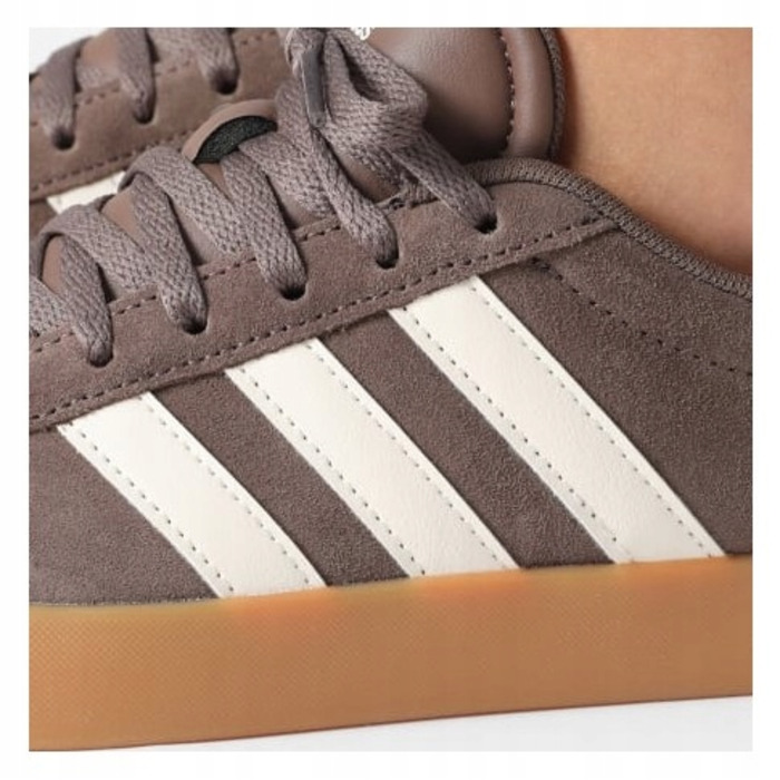 Спортивне взуття adidas, коричневе, шкіряне/замшеве, розмір 40