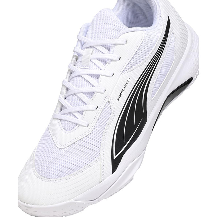 Спортивне взуття PUMA Solarflash III для залу (36 EU, білий/чорний)