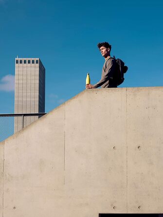 Термос-пляшка SIGG Meridian Ultra Lemon 0,5 л, подвійна стінка, нержавіюча сталь, бамбукова кришка, ізольована, BPA та пластику не містить, герметична, для води та напоїв