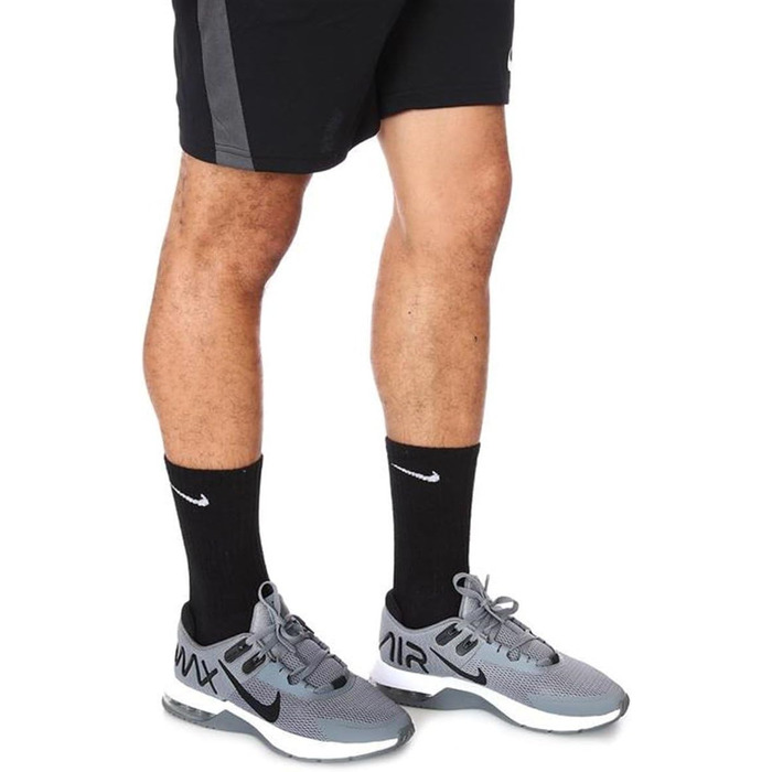 Кросівки Nike Air Max Alpha Trainer 4 для чоловіків (40 EU, темно-сірий, чорний, білий)