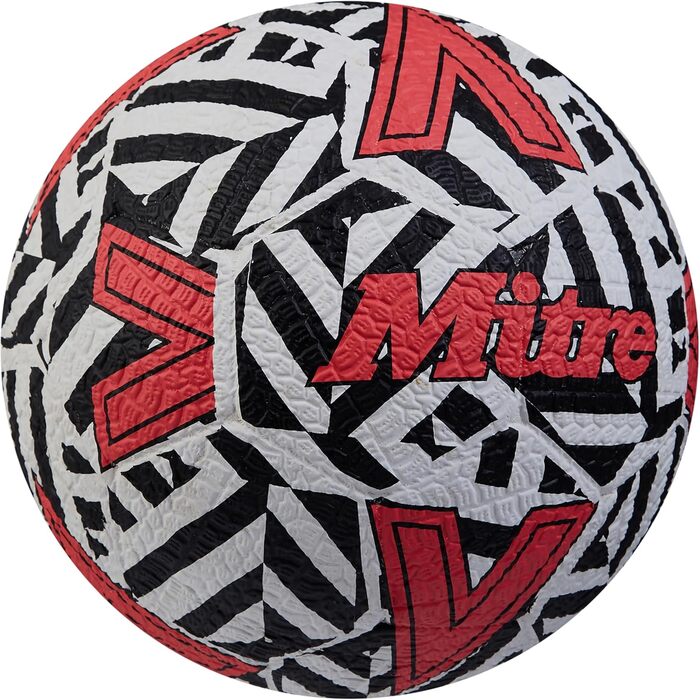 М'яч для футболу Mitre Street Soccer: міцний, для гри на твердих покриттях, білий/чорний/червоний