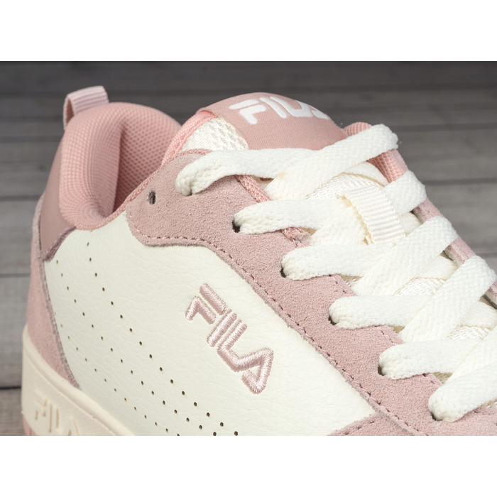 Жіночі спортивні кросівки Fila, розмір 37