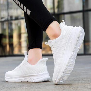 Кросівки Slip-On DimaiGlobal для чоловіків. Легкі, дихаючі спортивні кросівки для занять спортом, відпочинку та бігу. Білі, 44 EU.