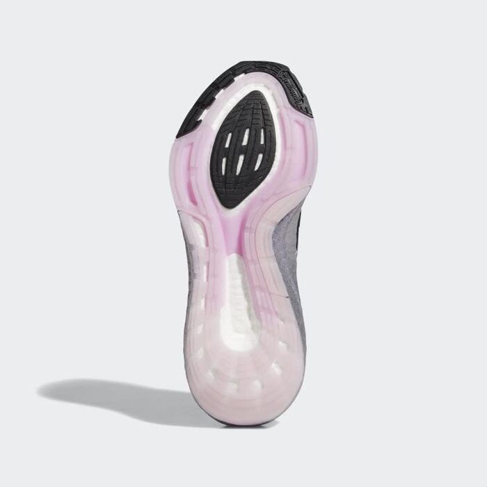 Кросівки для бігу Adidas Ultraboost 22 жіночі, чорні (40 2/3 EU)