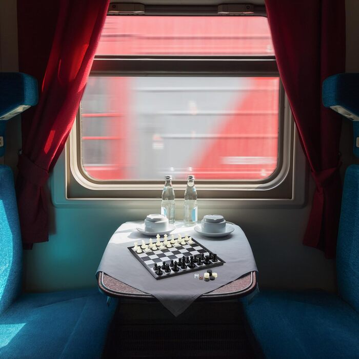 Шахи Relaxdays 3-в-1: шахи, шашки, нарди. Магнітний, складаний, 32x32 см, чорний/білий