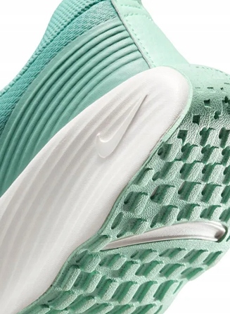 Жіночі спортивні кросівки Nike Promina (р. 35,5) — модні, зручні, для тренувань