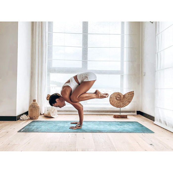 Йога-мат Yoga Design Lab Combo 3.5 мм, нековзкий, натуральний каучук, рушник, для інтенсивних тренувань, з ременем, зелений Aegean