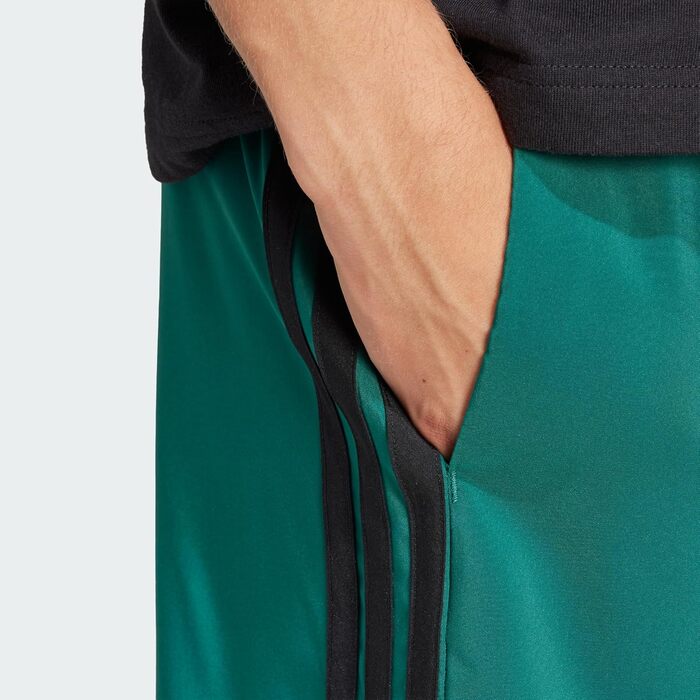 Чоловічі спортивні шорти adidas Performance Essentials Three Stripes (4XL, Collegiate Green / Black)