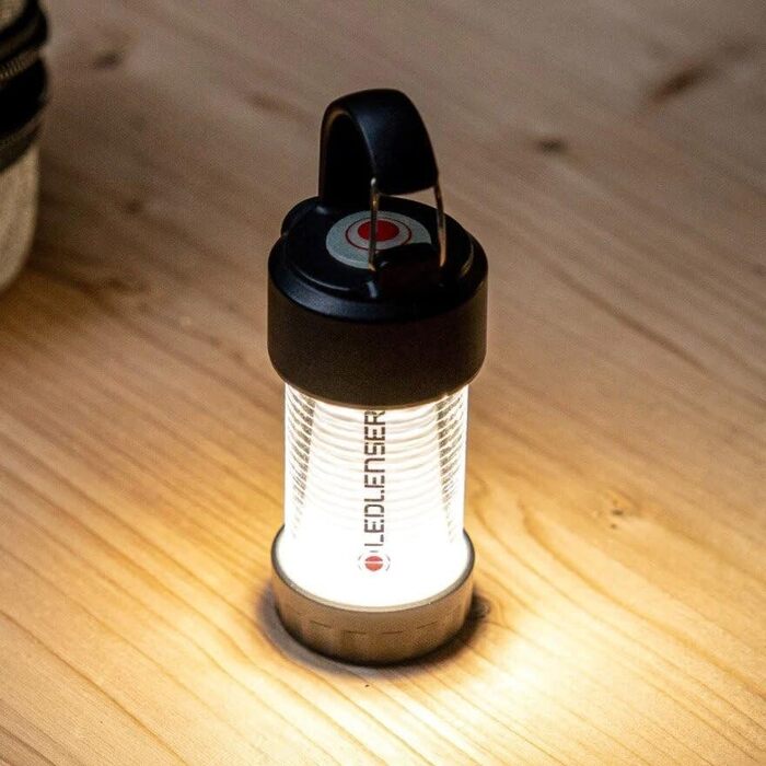 Ліхтар Ledlenser ML4 для кемпінгу та активного відпочинку, 300 люмен, 45 год, акумуляторний, з магнітним кабелем, тепле світло