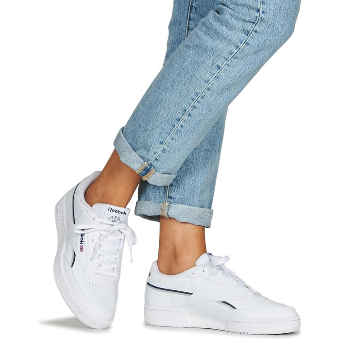 Кросівки Reebok Club C 85 Vegan для чоловіків, білі з синіми деталями, розмір 37.5 EU