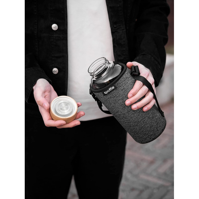 Скляна пляшка Spottle 1,5 л - для води та газованих напоїв, чорна, 1500 мл