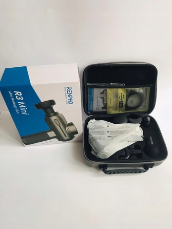 Перкусійний масажер для глибокого пропрацювання м'язів та тканин Renpho R3