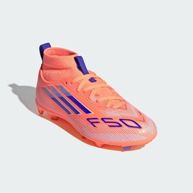 Дитячі футбольні бутси adidas F50 League Mid для гри на твердих та універсальних майданчиках (38 EU, Beam Orange/Lucid Blue/Cloud White)