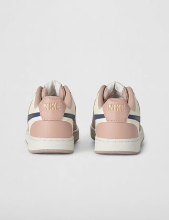 Кросівки жіночі Nike Court Vision Low Next Nature DH3158-600 рожеві з темно-синім, 38.5 EU