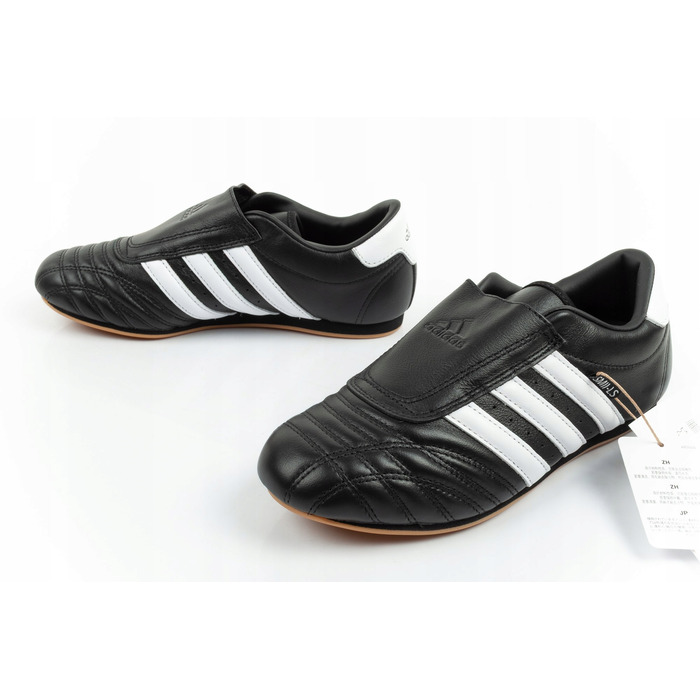 Кросівки Adidas Originals Taekwondo, чорні, JQ4775, р. 40 2/3