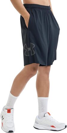 Чоловічі бігові шорти Under Armour Tech Graphic Short, чорні з графітовим принтом