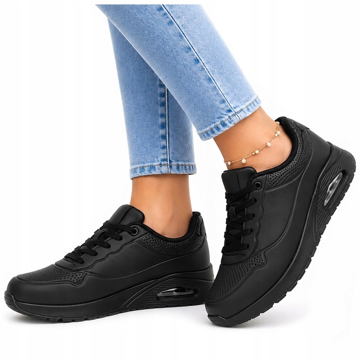 Жіночі спортивні кросівки Adidas Vices, екошкіра, чорні, р. 38