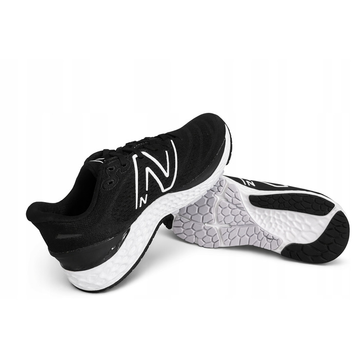 Спортивне жіноче взуття New Balance WSOLVBW4, розмір 37,5