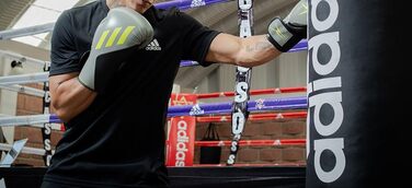 Боксерські рукавички adidas Speed Tilt 150 з інноваційною технологією TILT