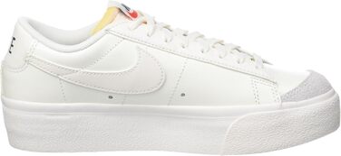 Жіночі кросівки Nike Dj0292 біло-чорні (38.5 EU)