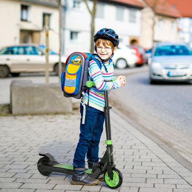 HOMCOM E-Scooter Електричний скутер 120 Вт Двигун 6 км Радіус дії Максимальна 8 км/год Електричний скутер Навантаження до 50 кг, E Скутер від 6 років і старше Зелений+Білий | Аосом