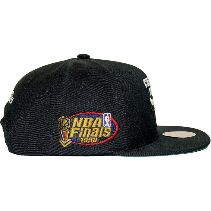 Кепка Mitchell & Ness NBA Top Spot Snapback Chicago Bulls, чорний колір, універсальний розмір