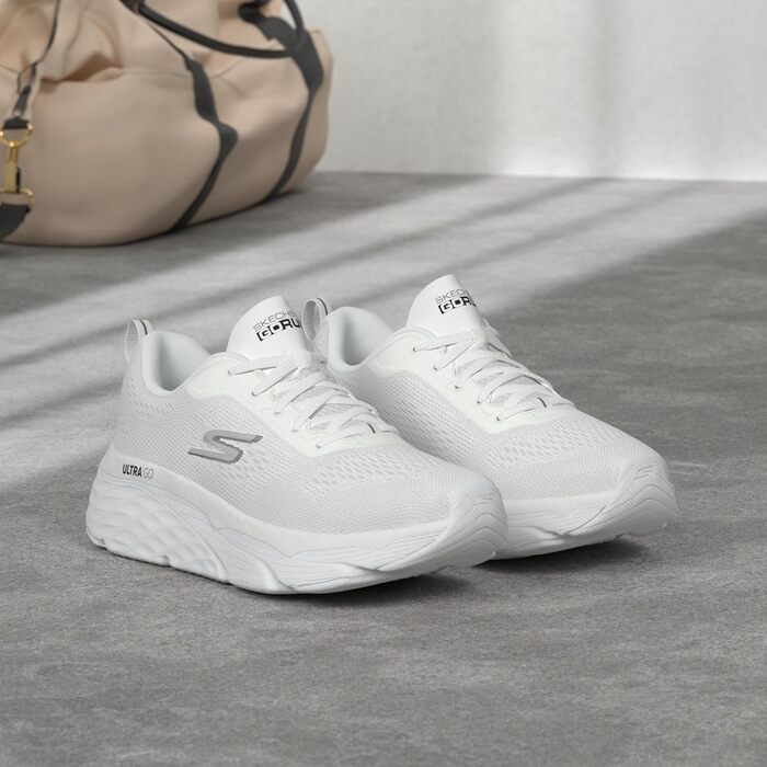 Жіночі кросівки для бігу Skechers Max Cushioning Elite Destination Point, 39 EU, білі, текстиль