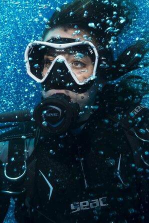 Безрамкова маска для дайвінгу Seac Ajna з широким оглядом, силіконова, чорна/синя