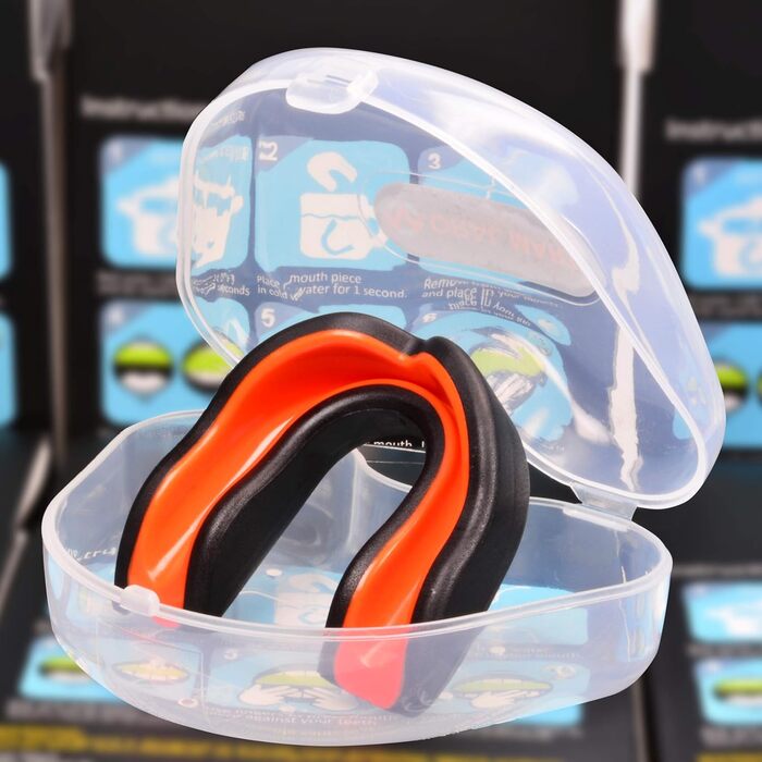 Захисний капу для дітей Oral Mart, чорний/оранжевий, BPA-free, для карате, фетбол, бокс, MMA, хокей (10 років і менше)