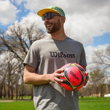 Волейбольні м'ячі Wilson AVP Game OPTX для трави - офіційний розмір