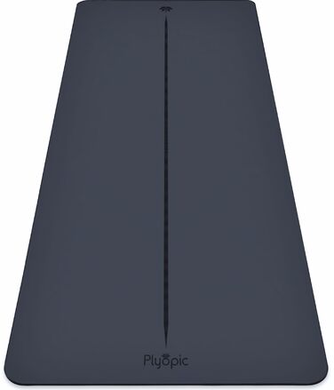 Килимок для йоги Plyopic Ultra-Grip Pro – нековзкий, комфортний, стійкий до поту, з розміткою. Підходить для йоги, джоги, пілатесу, бікрам-йоги та хот-йоги. Чорний колір (Midline)