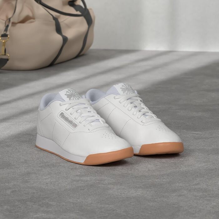 Жіночі кросівки Reebok Princess White Gum (40.5 EU)