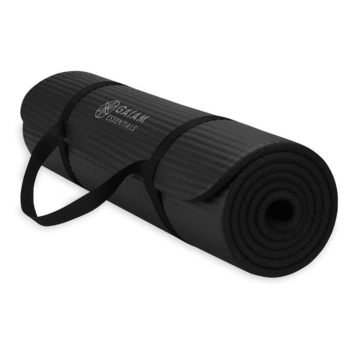 Yogamat Gaiam Essentials, товстий (1 см) чорний, 183x61 см, з ременем для транспортування - для йоги та фітнесу
