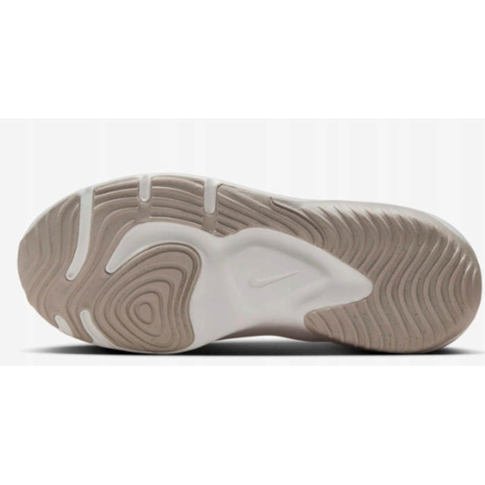 Кросівки жіночі Nike Legend Essential 3 NN, р. 37,5 — зручне та модне спортивне взуття