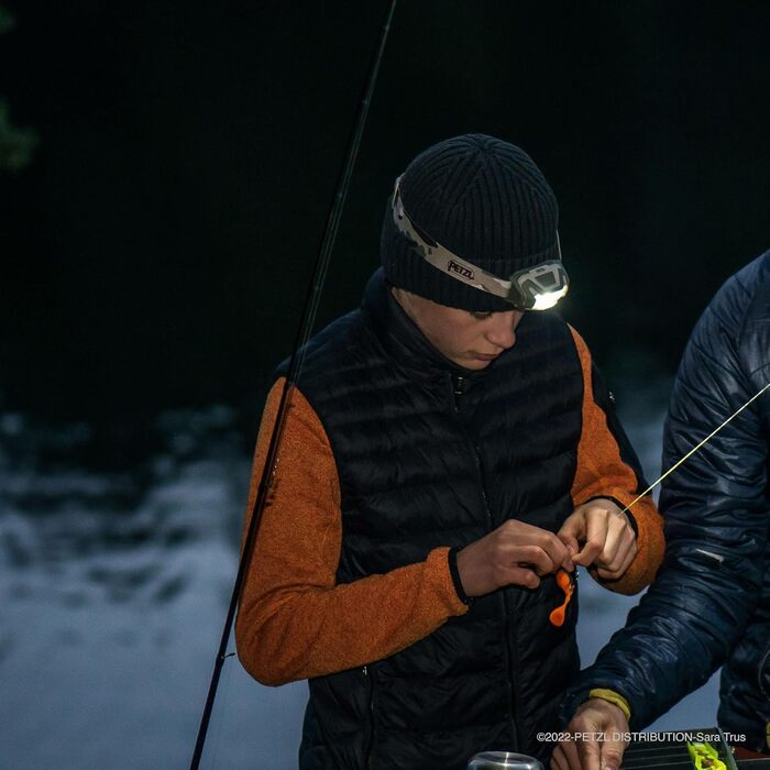 Ліхтар на голову PETZL ARIA 1 RGB - 350 люмен, чорний