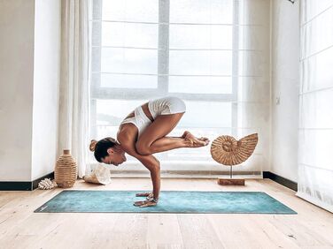 Йога-мат Yoga Design Lab Combo 3.5 мм, нековзкий, натуральний каучук, рушник, для інтенсивних тренувань, з ременем, зелений Aegean