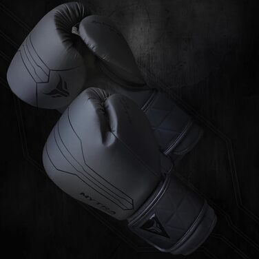 Боксерські рукавички Mytra Fusion 16oz чорні з бинтами, для MMA, Муай Тай, кікбоксингу, чоловічі та жіночі, тренувальні